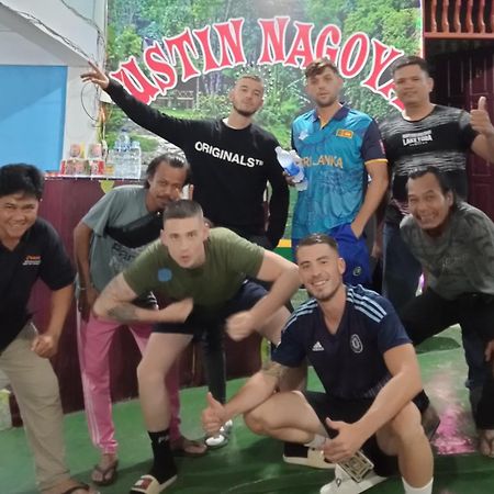 Ustin Nagoya Bukit Lawang Orangutan Trekking & Transport Only Book With Us Hotel Екстериор снимка
