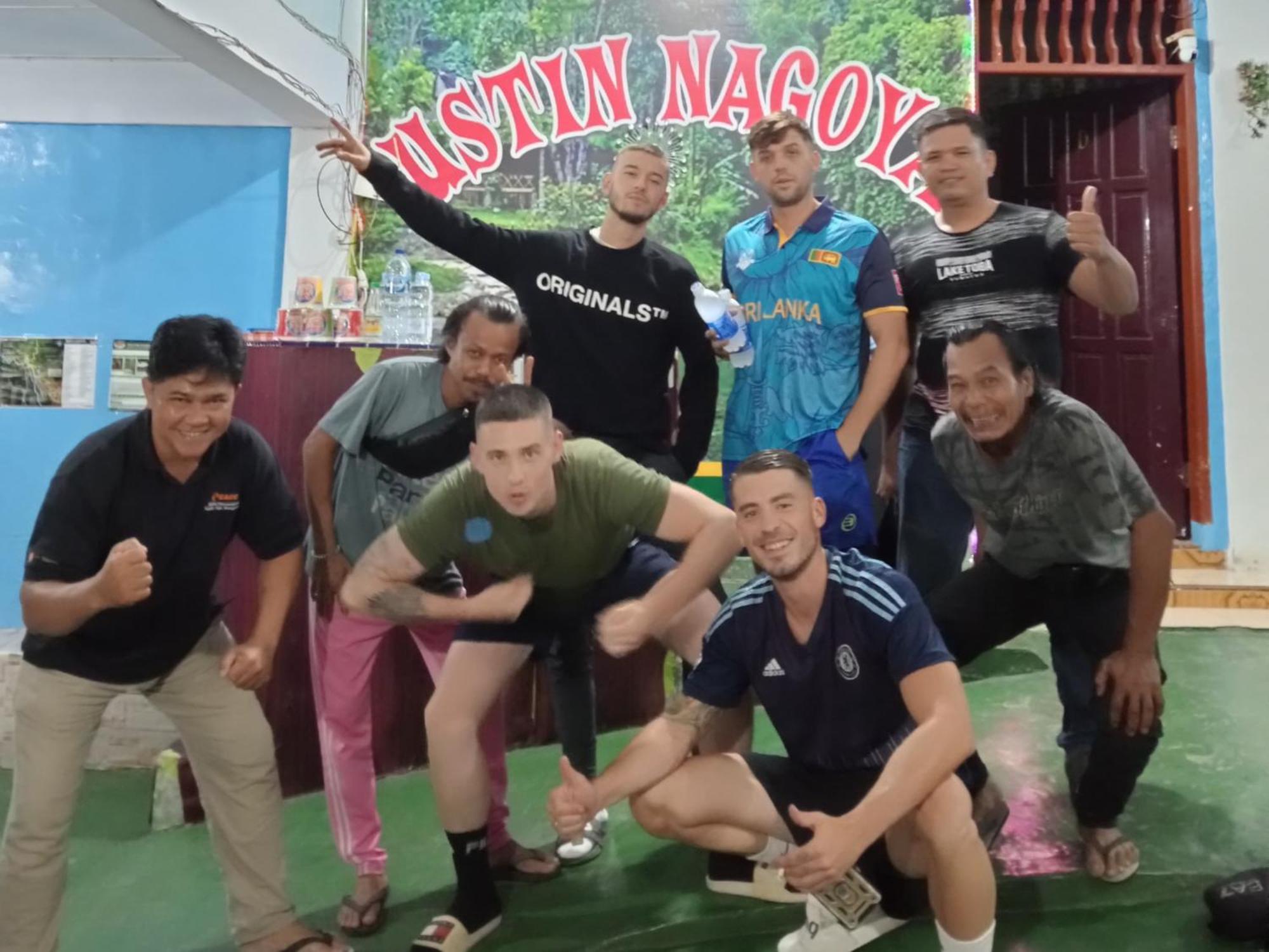 Ustin Nagoya Bukit Lawang Orangutan Trekking & Transport Only Book With Us Hotel Екстериор снимка