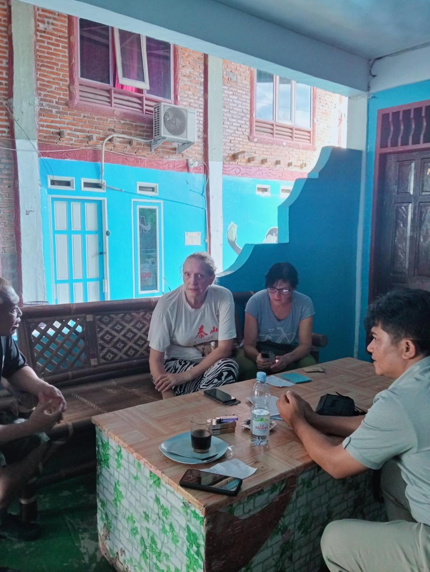 Ustin Nagoya Bukit Lawang Orangutan Trekking & Transport Only Book With Us Hotel Екстериор снимка