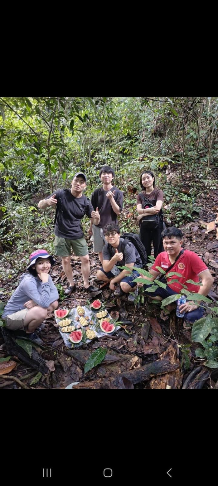 Ustin Nagoya Bukit Lawang Orangutan Trekking & Transport Only Book With Us Hotel Екстериор снимка